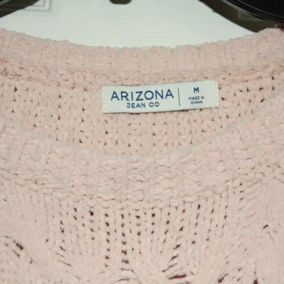 Arizona Jean Co, Women Size M, Cable Knit Crew Neck Crop Top Sweater, Dusty Pink - Picture 8 of 8